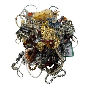 3.2 lb Mixed Vintage Costume Jewelry Lot Necklaces Bracelets Brooches